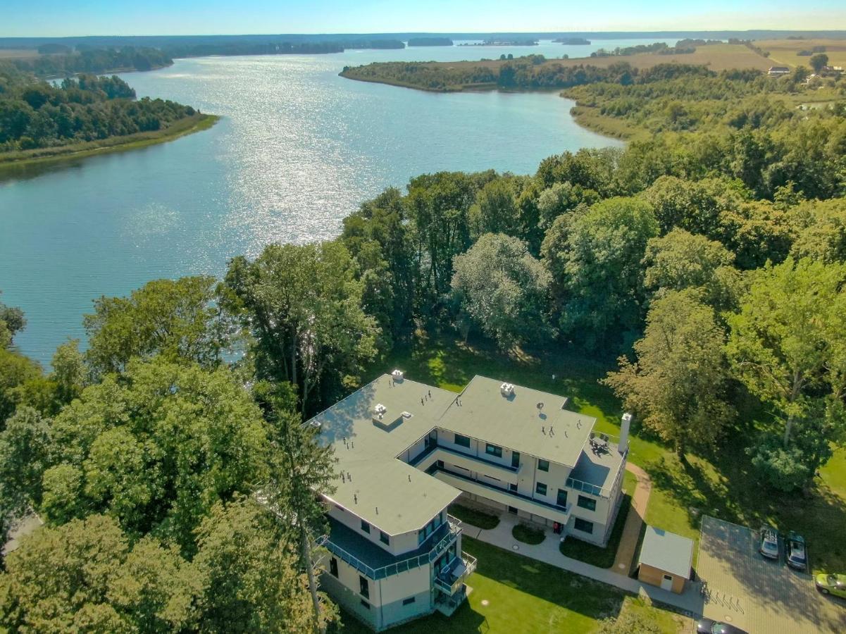 Ferienwohnungen Am Wasser - Krakow Am See Esterno foto